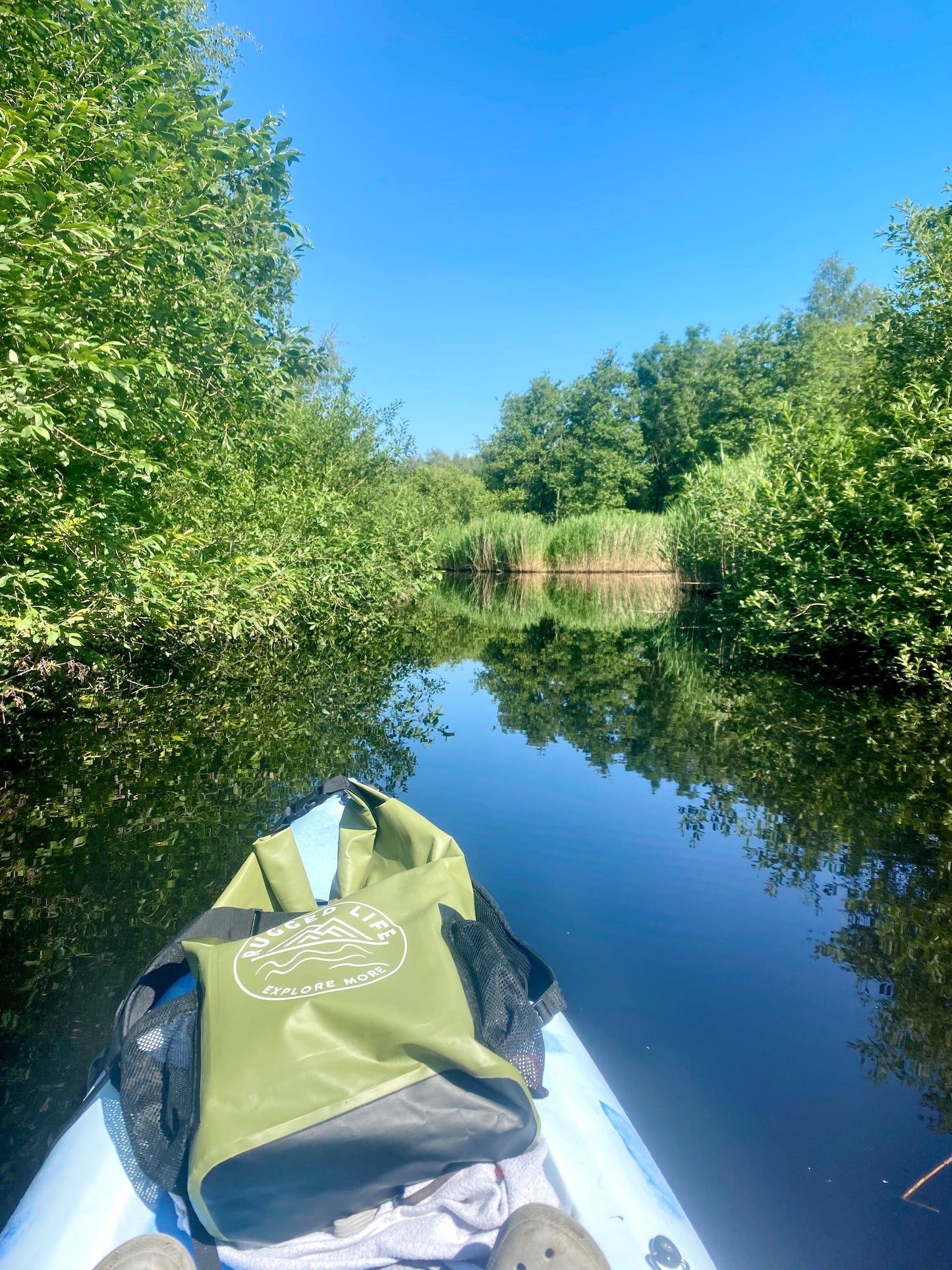 RUGGED LIFE 40L Waterproof Dry & Haul Bag Backpack with Padded Straps - Adventure Ready