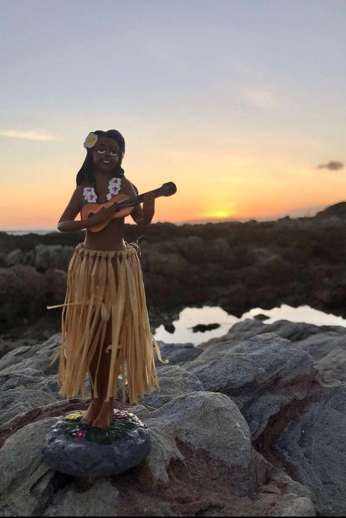 RUGGED LIFE HAWAIIAN HULA DASHBOARD DOLL